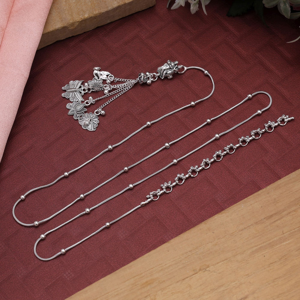 Silver Color Oxidised Kamarband Featuring Antique Finish For Graceful Styling