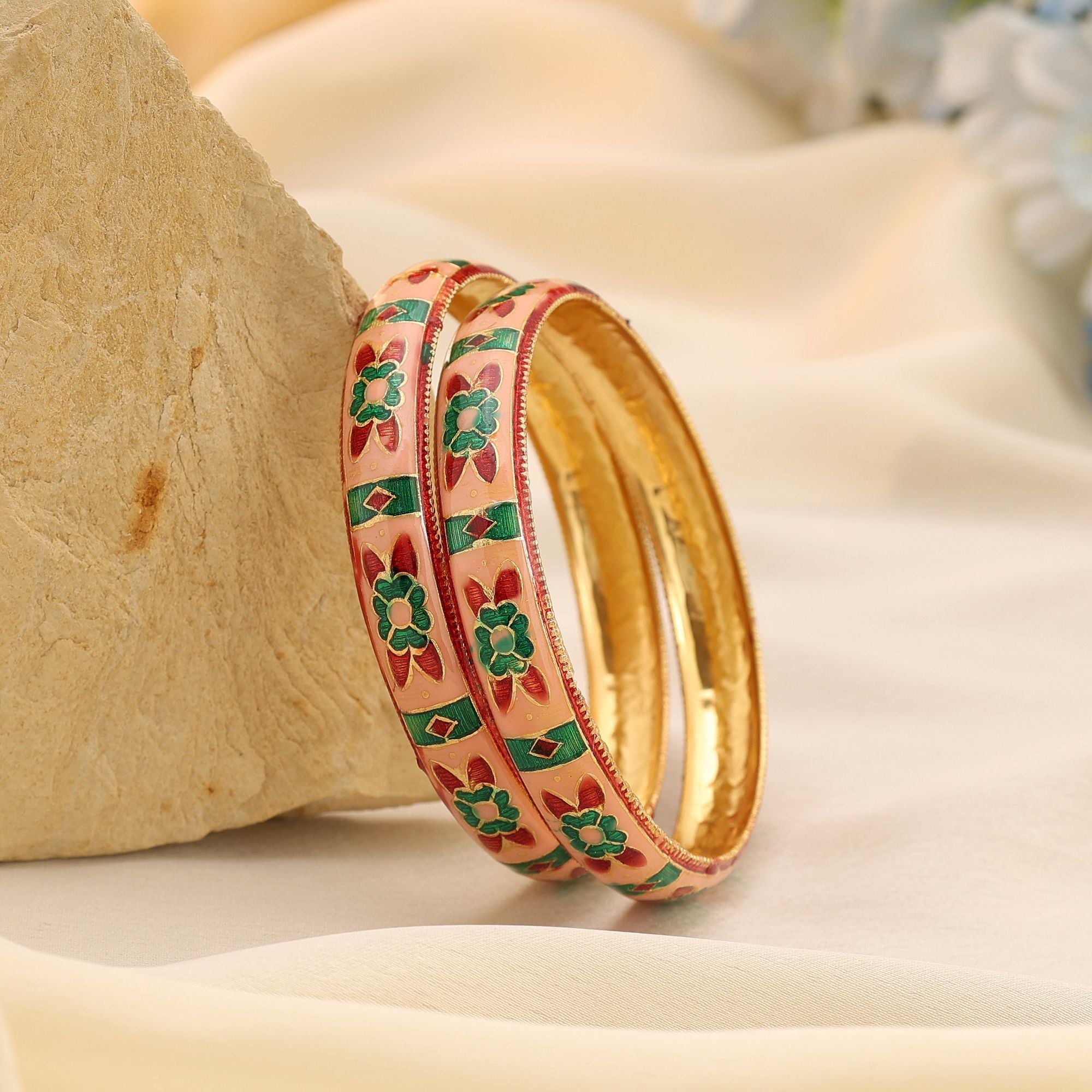Premium Hand Painted Meenakari Bangle