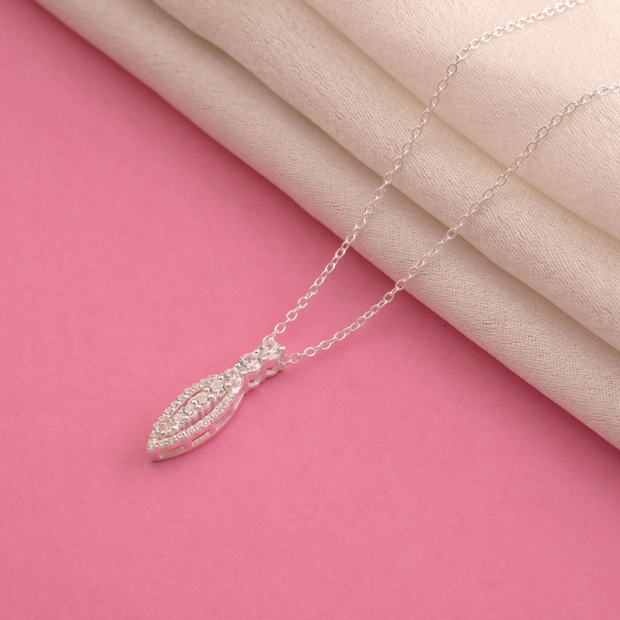 Silver Color 925 Silver Pendant (OMP117SLV)