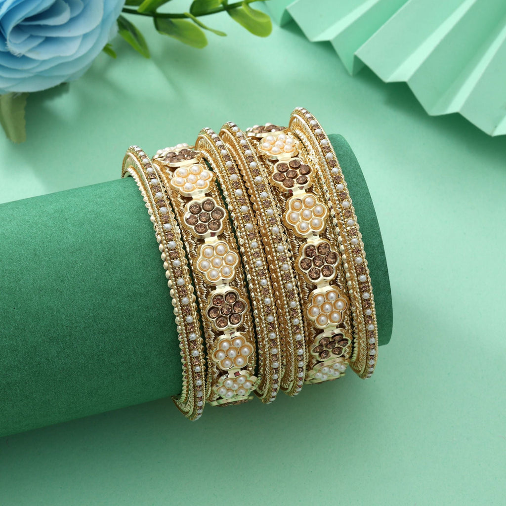 Gold Color 6 Set Of Bangle Size: (2 Set Of 2.2, 2 Set Of 2.4, 2 Set Of 2.6)