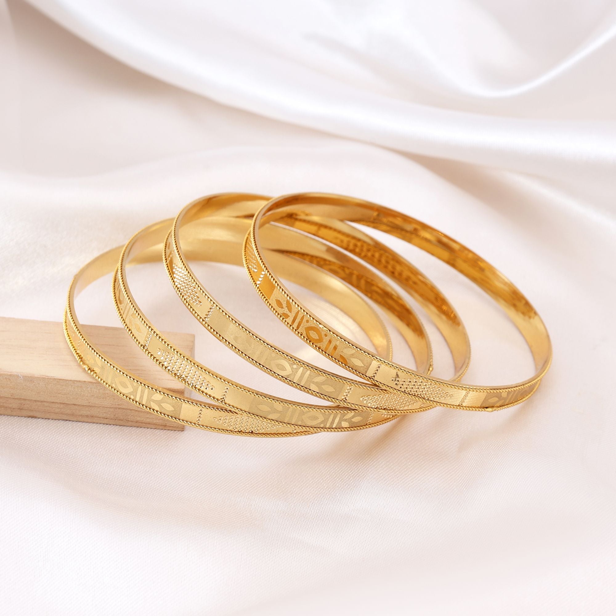 Gold Color 1 Set Of Fashion Bangle (PLKB122GLD)