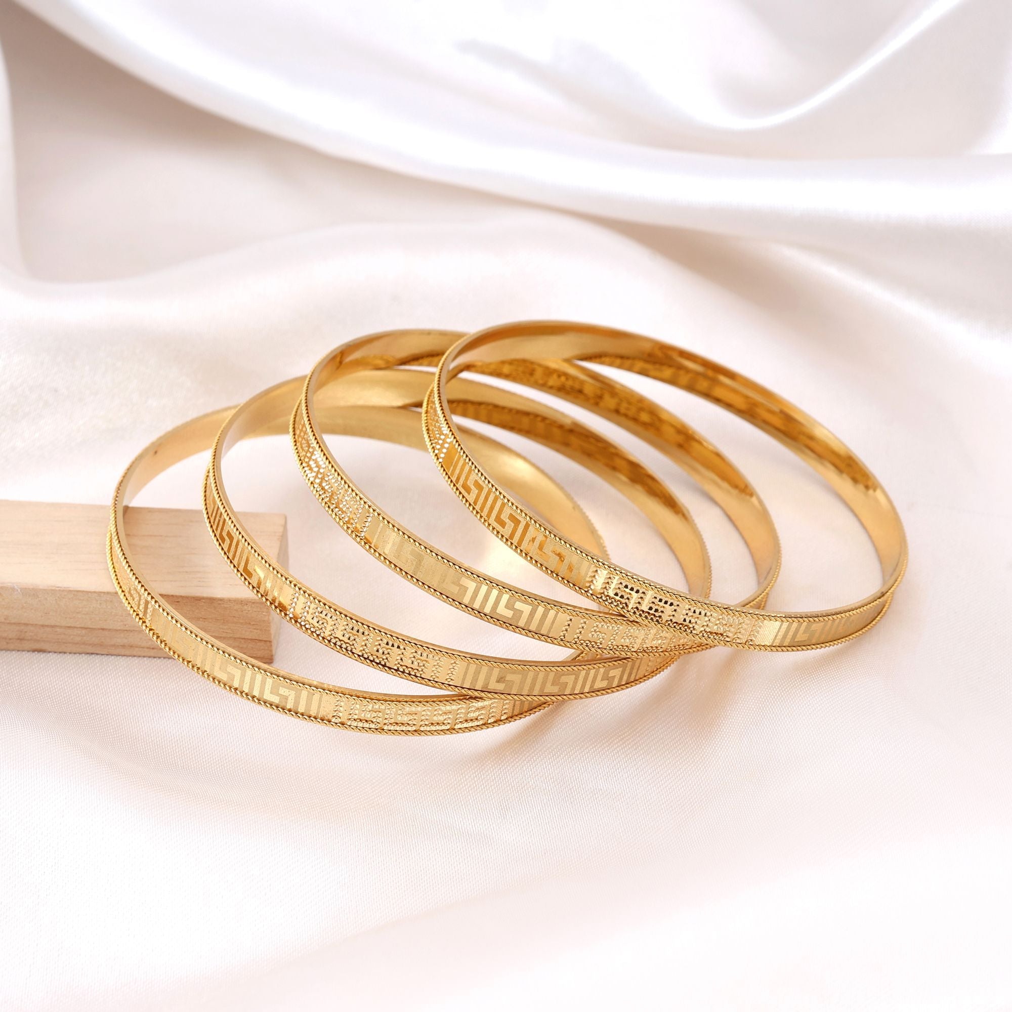 Gold Color 1 Set Of Fashion Bangle (PLKB123GLD)