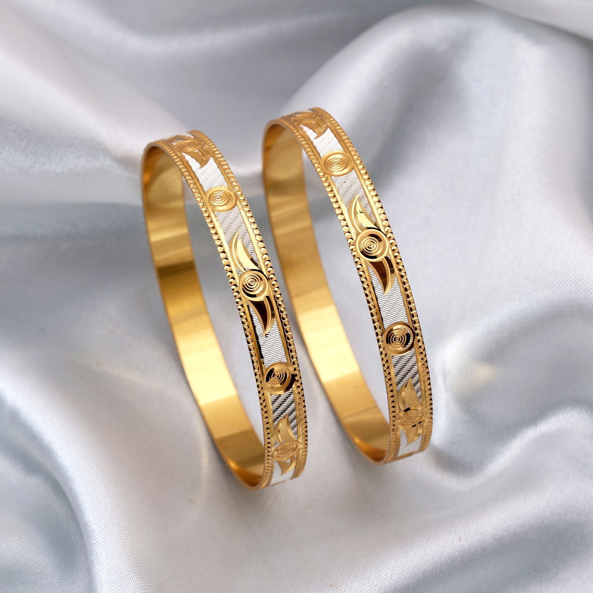 Gold Color 1 Pair Of Fashion Bangle (PLKB136GLD)