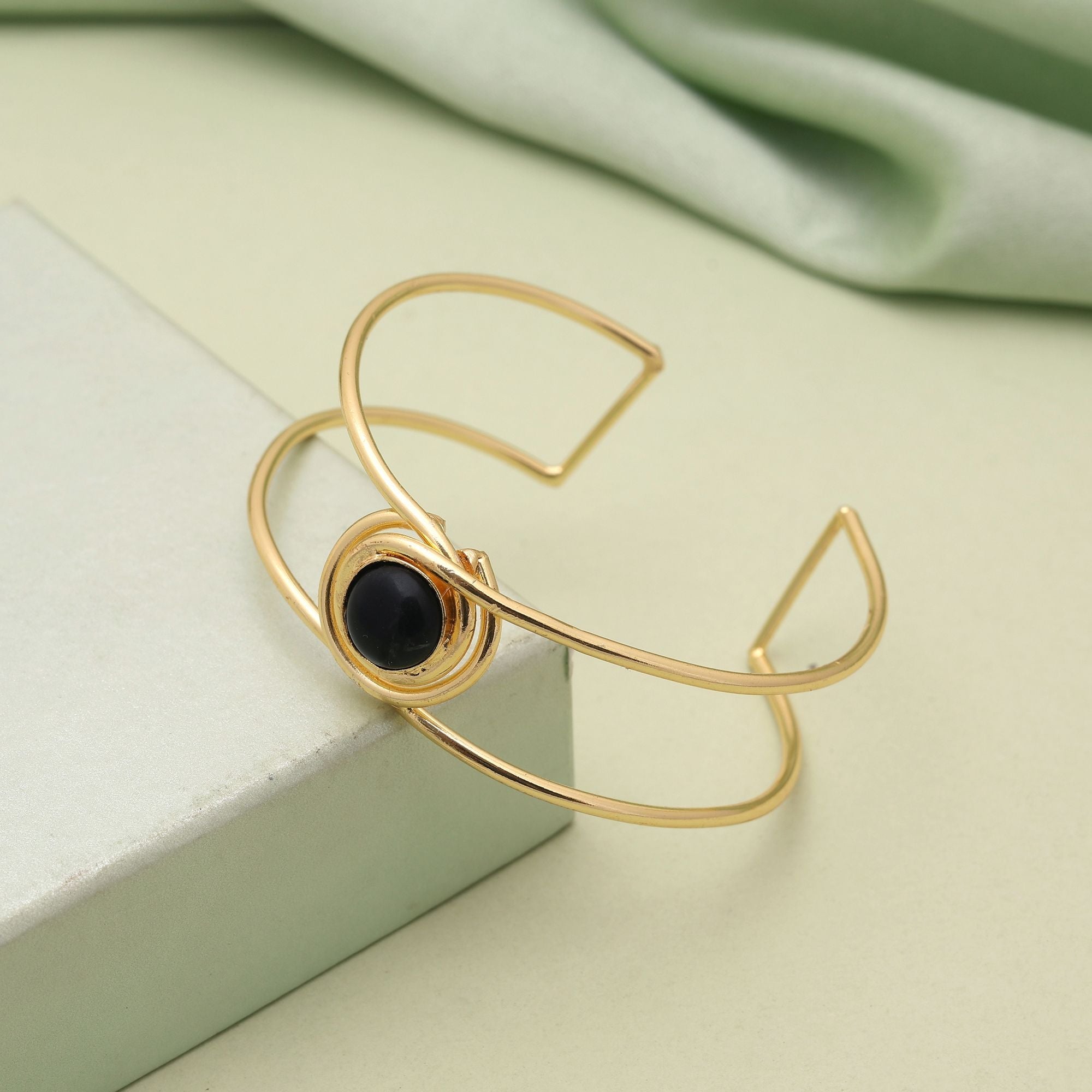 Black Color Gold Plated Bracelet (PLKB165BLK)