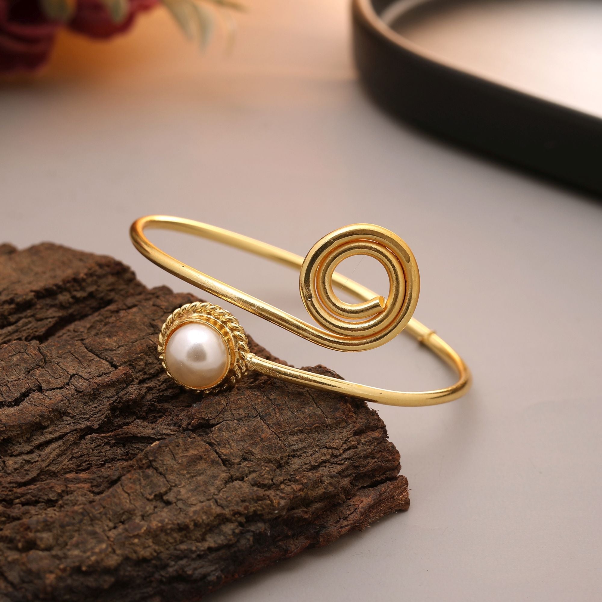 White Color Gold Plated Bracelet (PLKB166WHT)